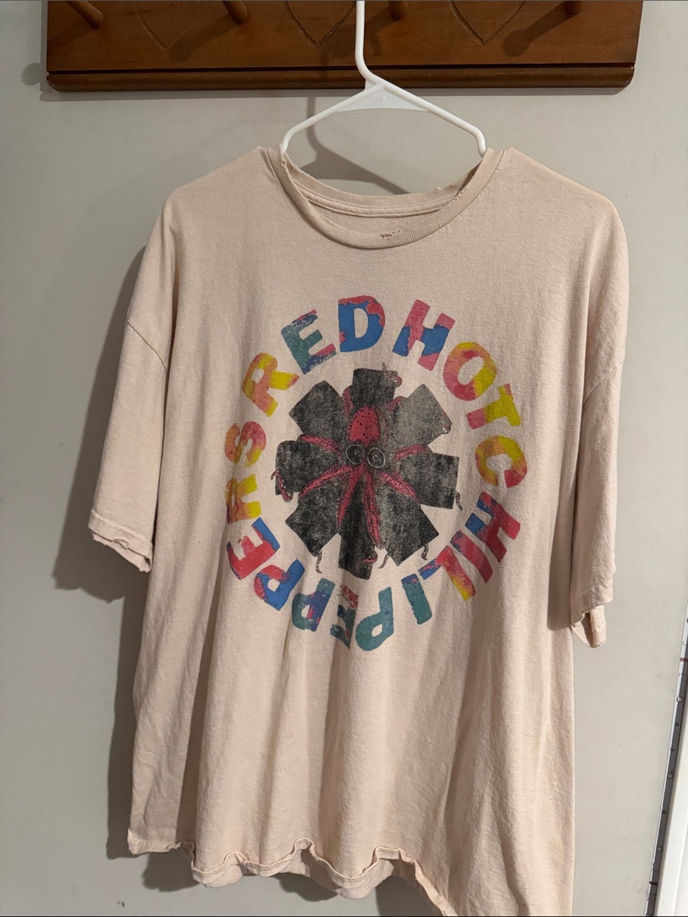 Graphic Band Tee - Red Hot Chili Peppers Style woman’s size xl